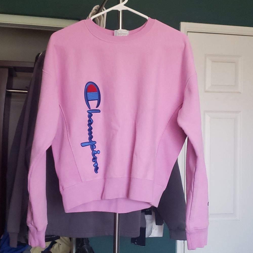 Baby pink champion pullover